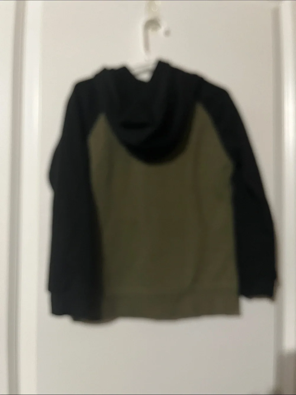 Under Armour Olive Green and Black Logo Pullover Hoodie